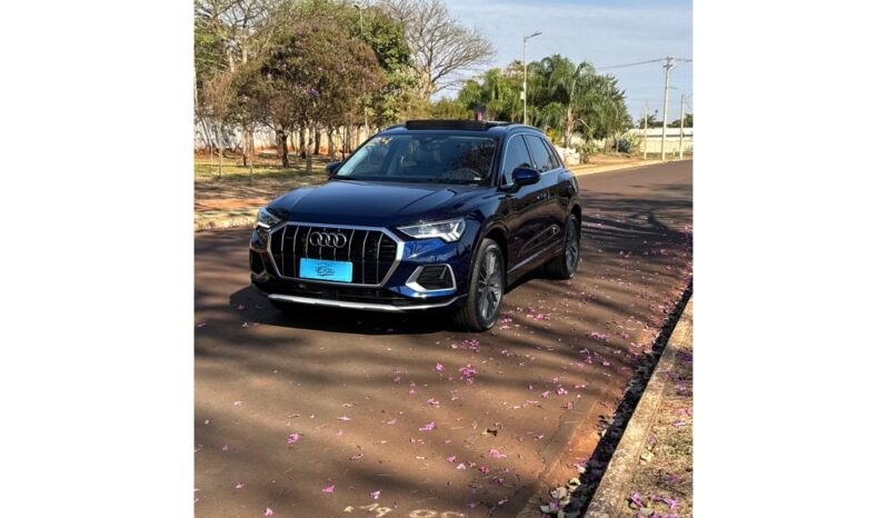 
								Audi Q3 completo									