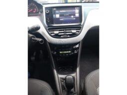 
										Peugeot 208 completo									