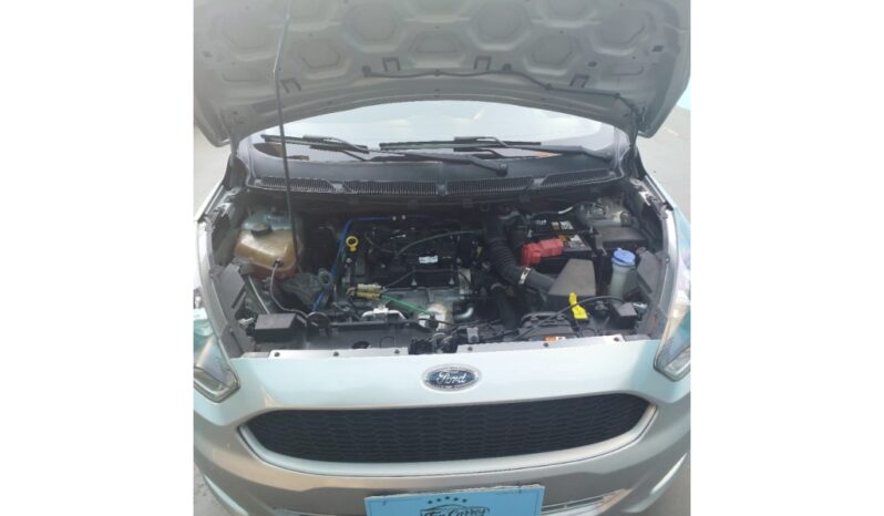 
								Ford KA completo									