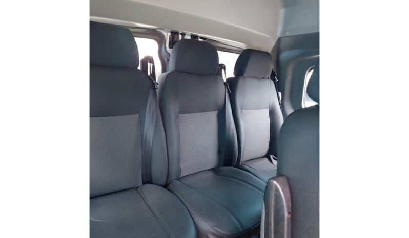 
								Peugeot Expert completo									