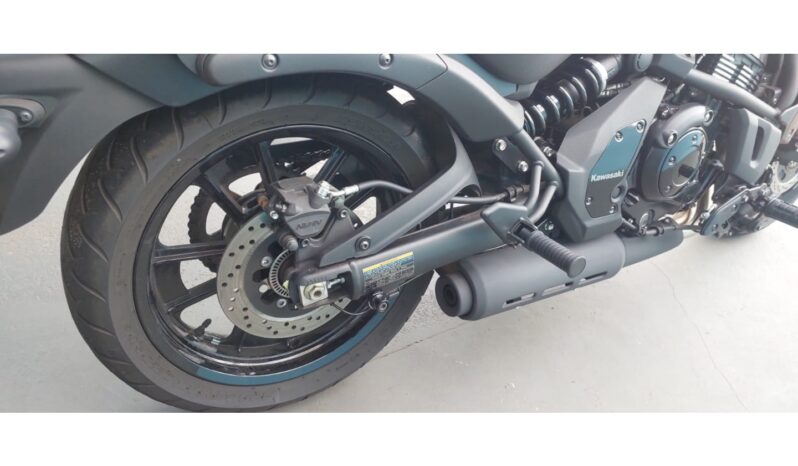 
								Kawasaki Vulcan S 650 completo									