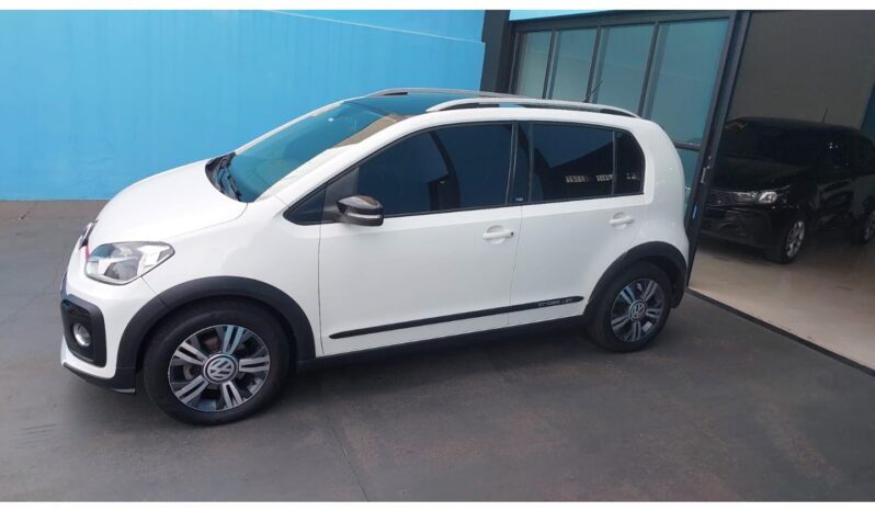 
								Volkswagen Cross Up completo									