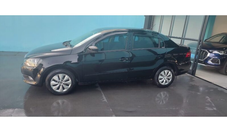 
								Volkswagen Voyage completo									