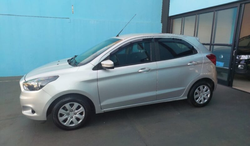 
								Ford KA completo									