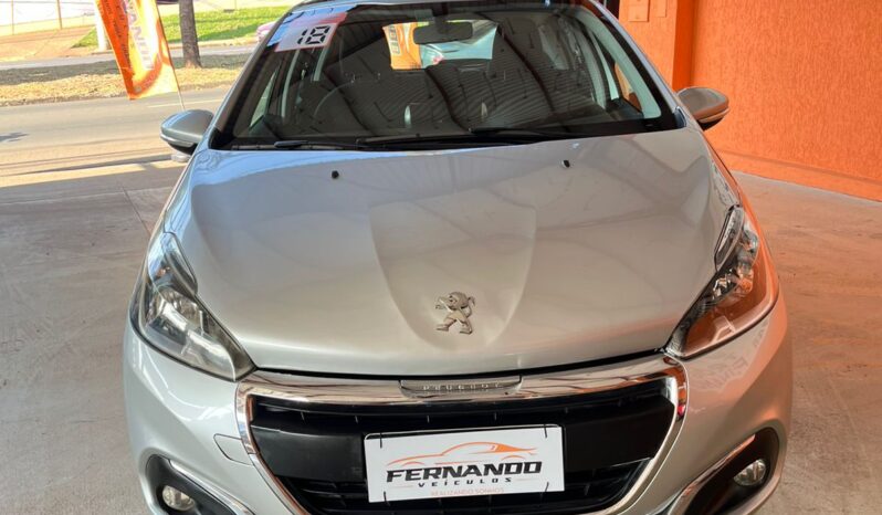 
								Peugeot 208 completo									