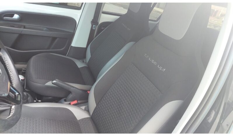 
								Volkswagen Cross Up completo									