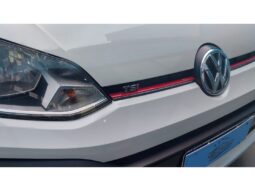 
										Volkswagen Cross Up completo									