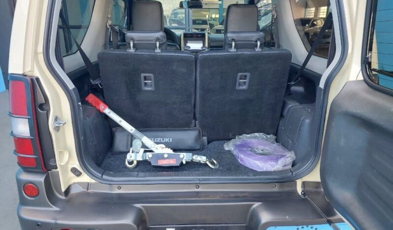 
								Suzuki Jimny completo									