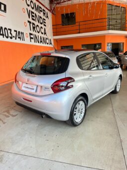 
										Peugeot 208 completo									
