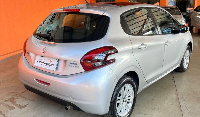 
								Peugeot 208 completo									