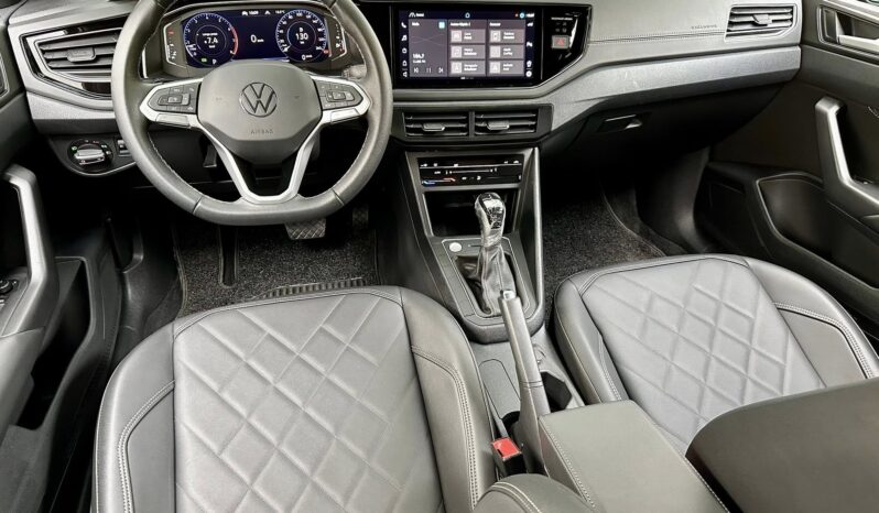 
								Volkswagen Virtus Exclusive 1.4 completo									