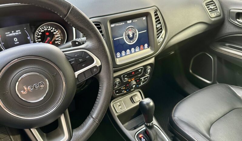 
								Jeep Compass Longitude completo									