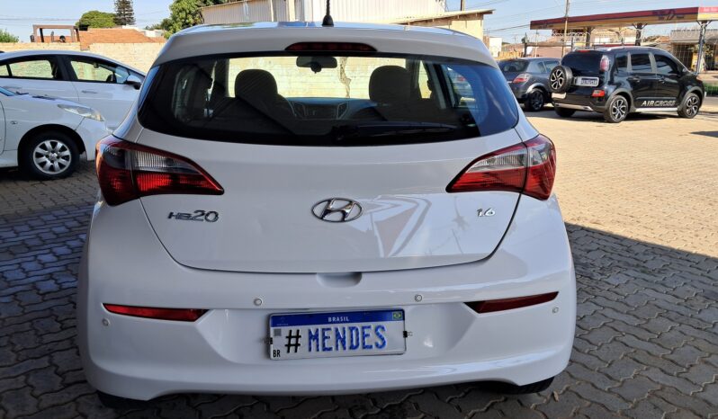 
								Hyundai HB20 completo									