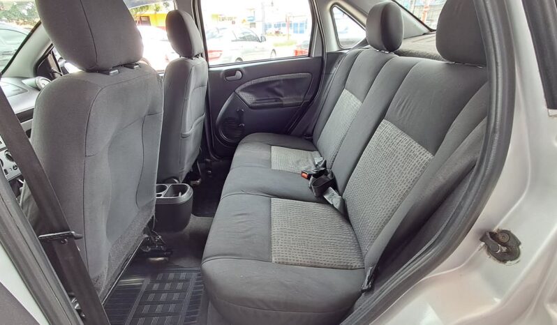 
								Ford Fiesta completo									