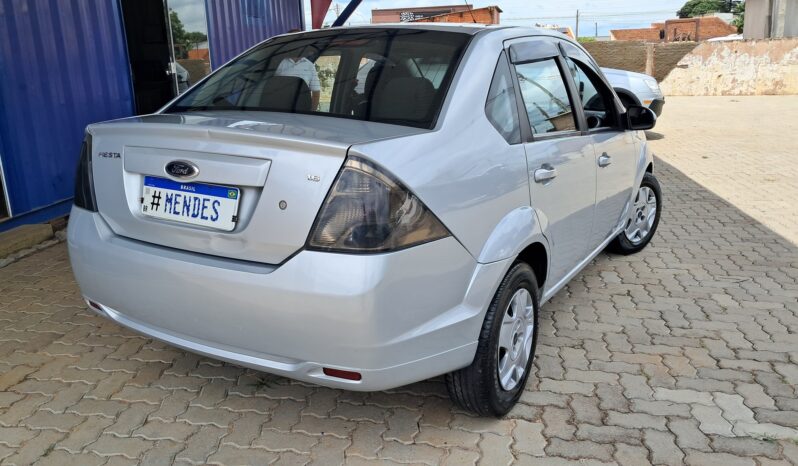 
								Ford Fiesta completo									
