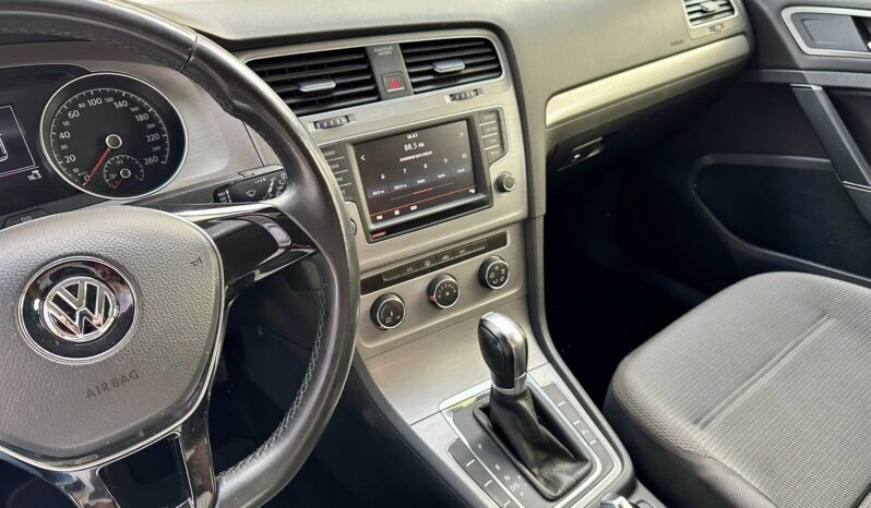 
								Volkswagen Golf 1.6 Comfortline completo									