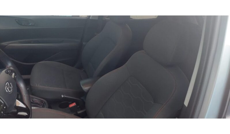 
								Hyundai HB20X completo									
