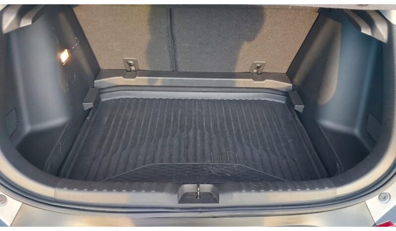 
								Chevrolet Tracker completo									