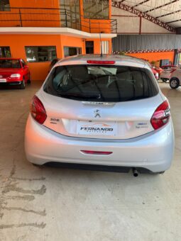 
										Peugeot 208 completo									