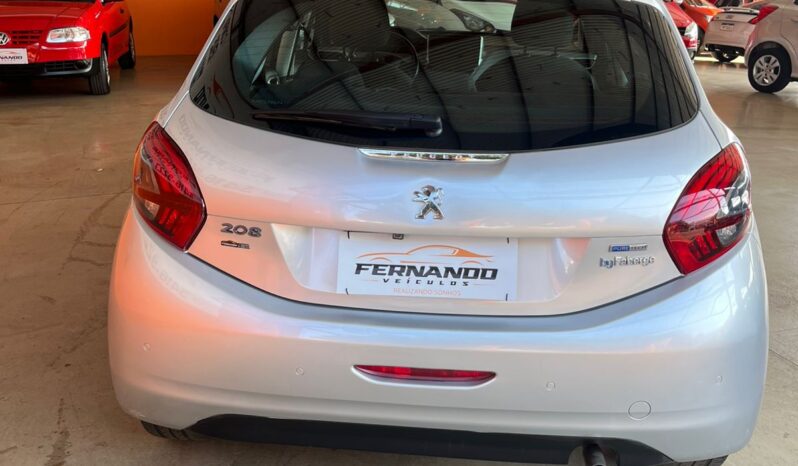 
								Peugeot 208 completo									