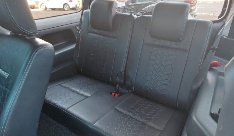 
								Suzuki Jimny completo									