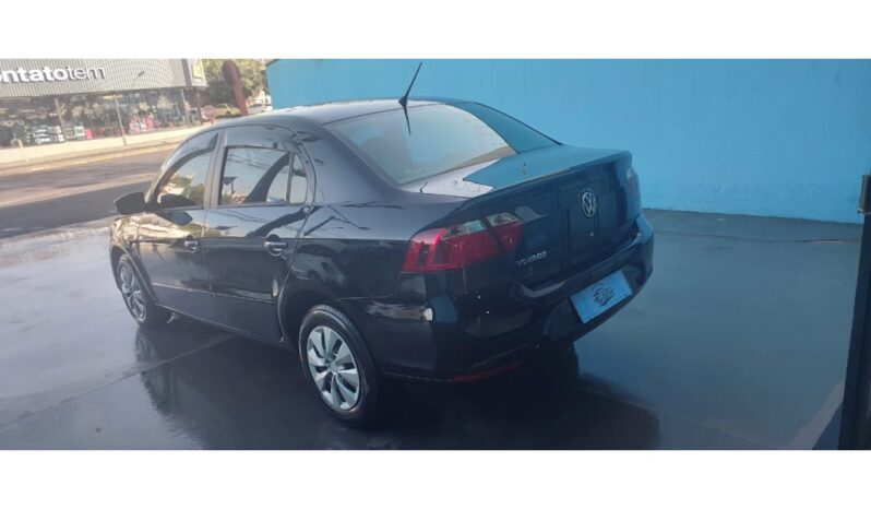 
								Volkswagen Voyage completo									