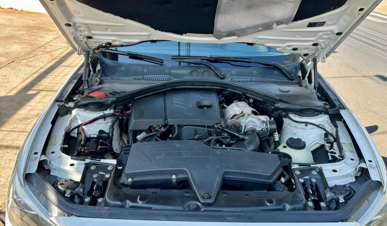 
								BMW 118i completo									