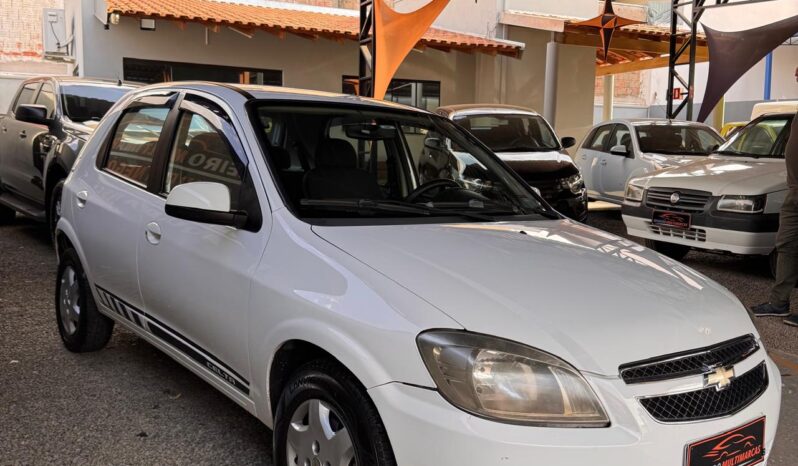 
								Chevrolet Celta completo									