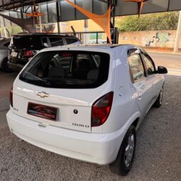 
										Chevrolet Celta completo									