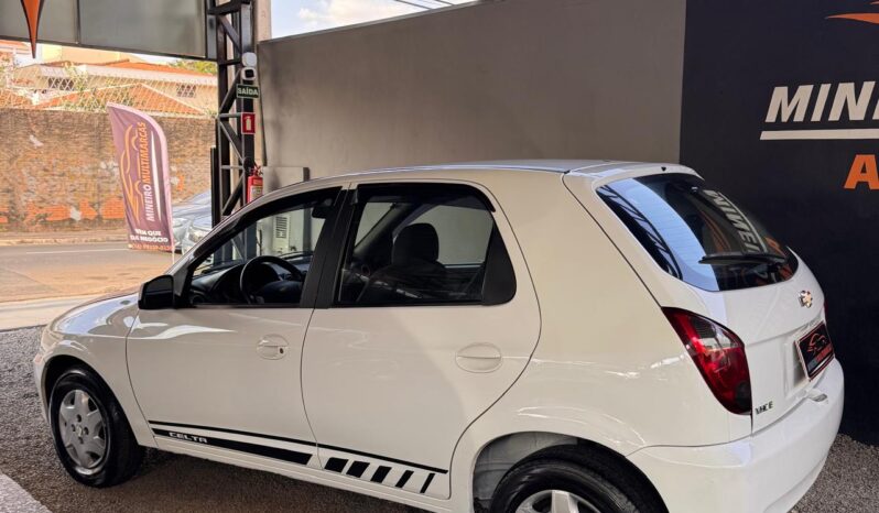 
								Chevrolet Celta completo									