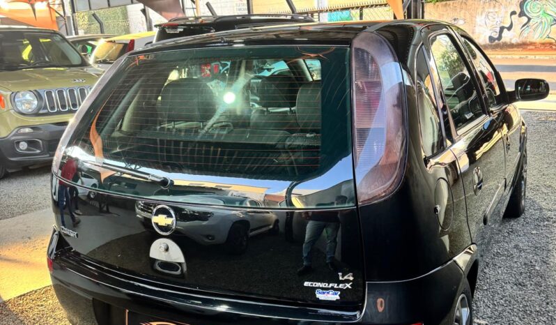 
								Chevrolet Corsa completo									