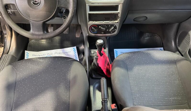 
								Chevrolet Corsa completo									