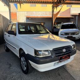 
										Fiat Uno completo									