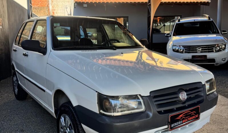 
								Fiat Uno completo									