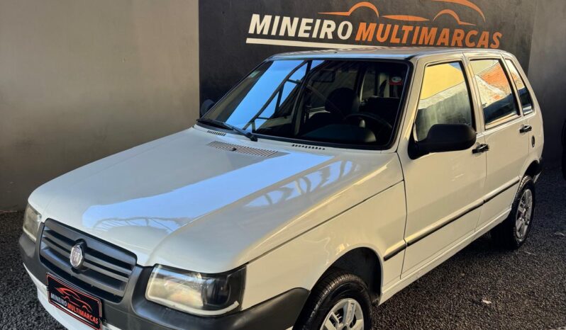 
								Fiat Uno completo									