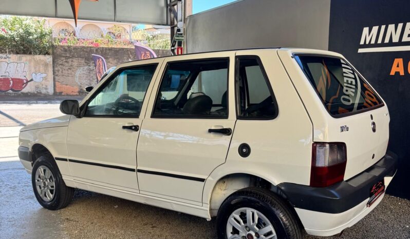 
								Fiat Uno completo									