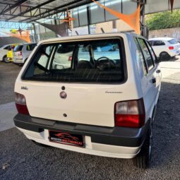 
										Fiat Uno completo									