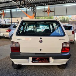 
										Fiat Uno completo									