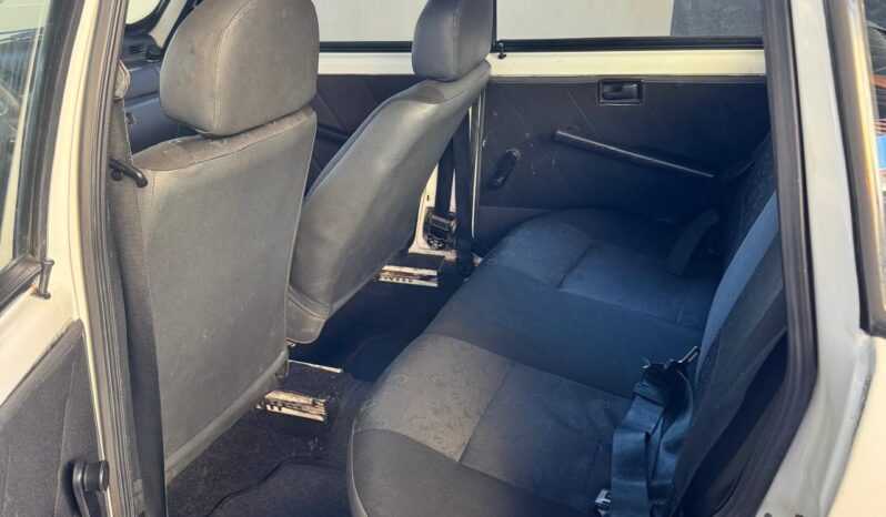 
								Fiat Uno completo									