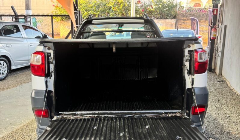 
								Fiat Strada completo									