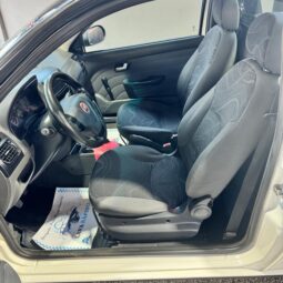 
										Fiat Strada completo									