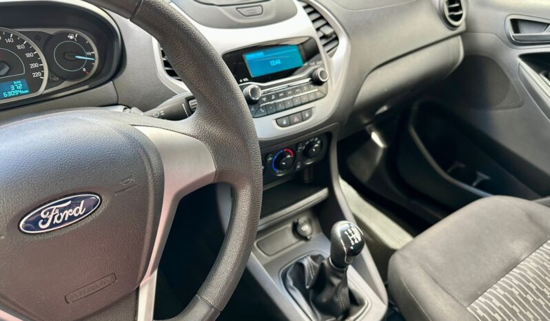 
								Ford KA completo									