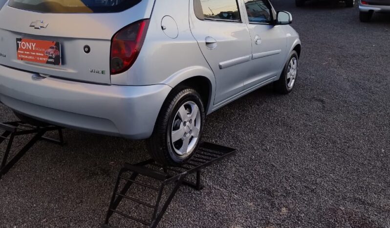 
								Chevrolet Celta completo									