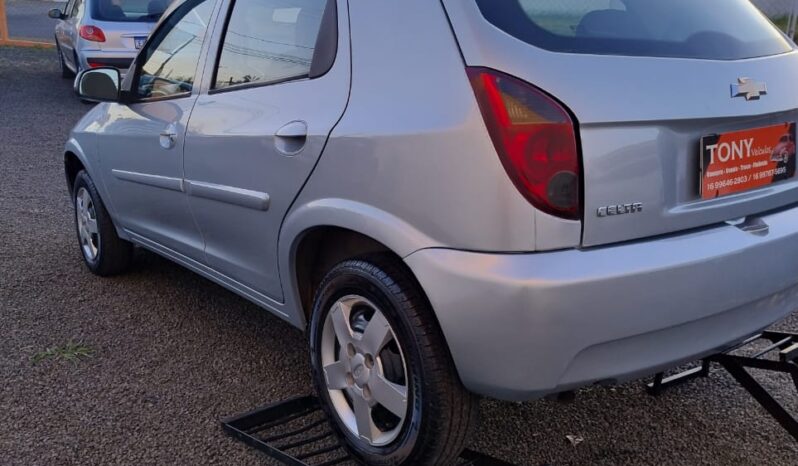 
								Chevrolet Celta completo									