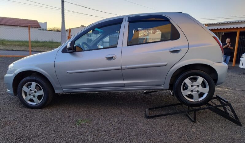 
								Chevrolet Celta completo									