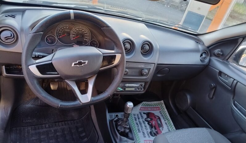 
								Chevrolet Celta completo									