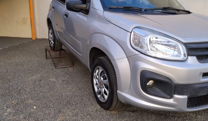 
								Fiat Uno Attractive completo									
