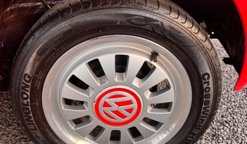 
								VW/ UP BLACK WHITE 2015 RED FLEX completo									