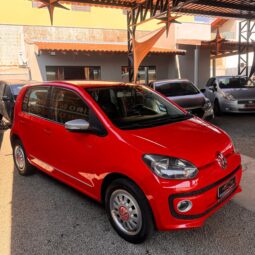 
										VW/ UP BLACK WHITE 2015 RED FLEX completo									