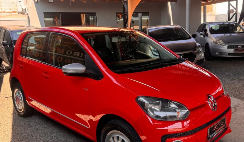 
								VW/ UP BLACK WHITE 2015 RED FLEX completo									